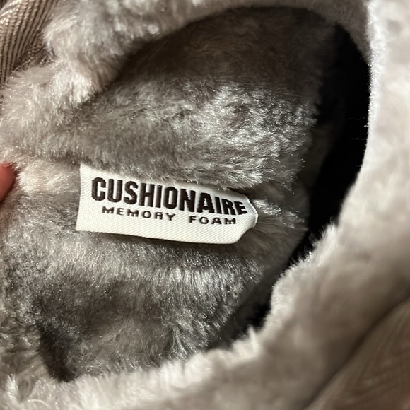 NWOT Cushionaire Hipster Cozy Ankle Boot Memory Foam Gray Size 8 - Picture 7 of 8